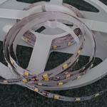 12V-os DEKOR LED szalag, 3528 chippel, 60 LED/m 3500 Kelvin, Meleg fehér